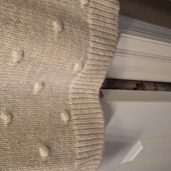 Lucky Brand Oatmeal Color Sweater EUC - Picture 4 of 7